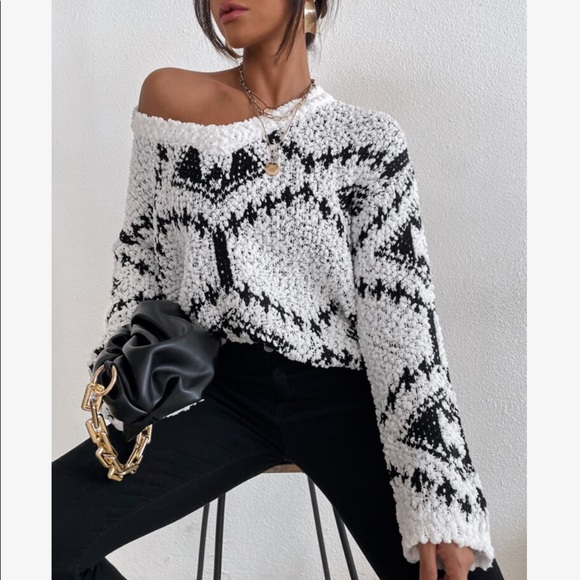 Cozy Oversized Loose Fit Abstract Geo Pattern Knit Sweater Top - Picture 3 of 9